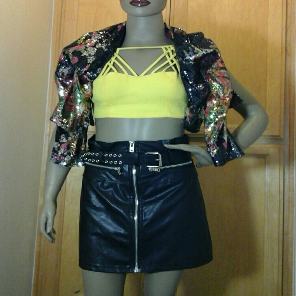 Skirt - Picture 2 of 7